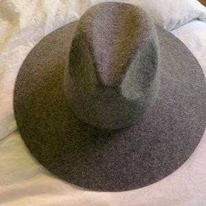 Grey hat